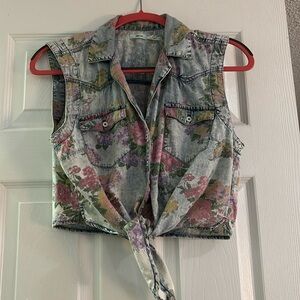 Jean floral crop